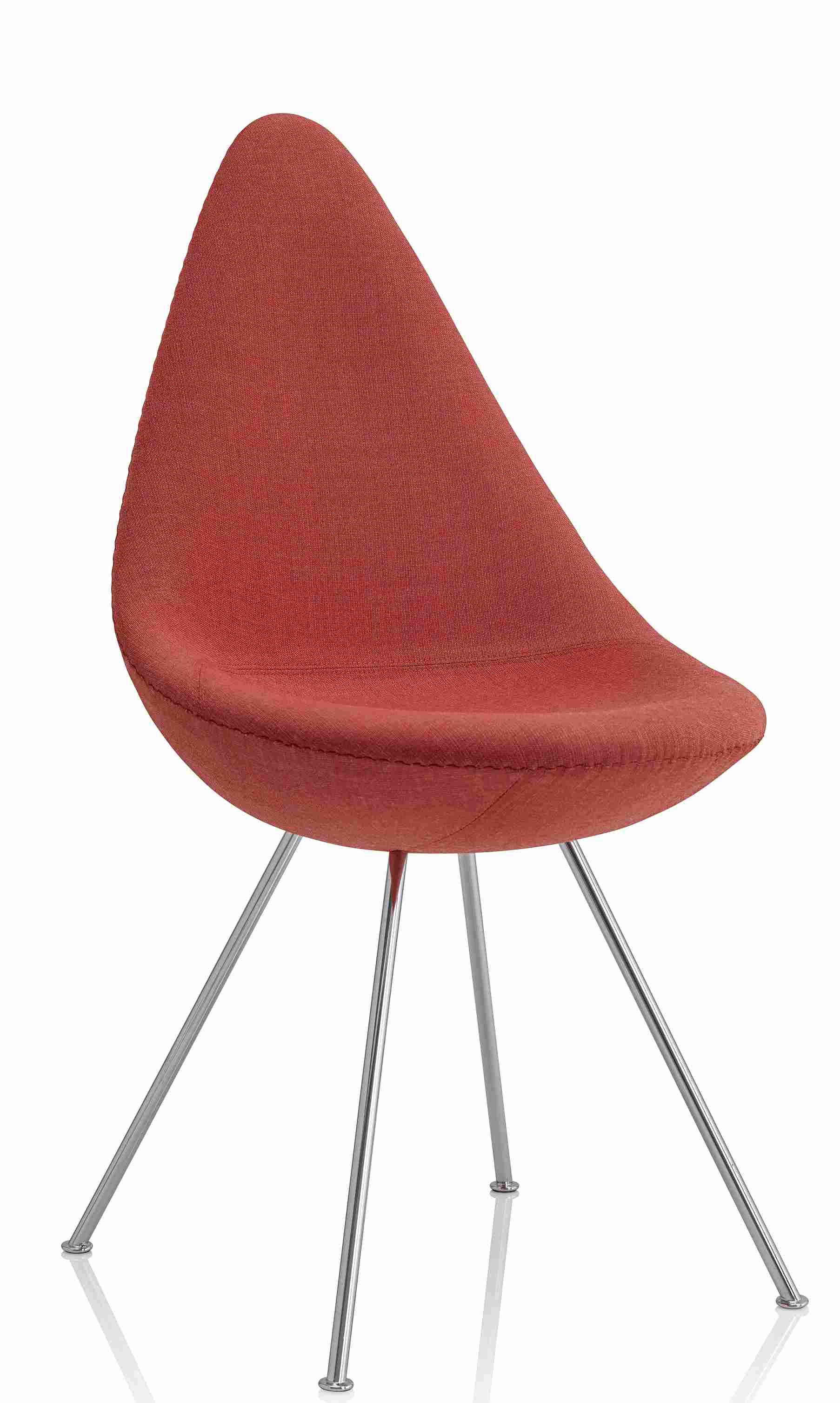 Fritz Hansen Drop Stuhl in Terrakotta mit Chromgestell, moderner Designklassiker für Esszimmer und Wohnbereich.