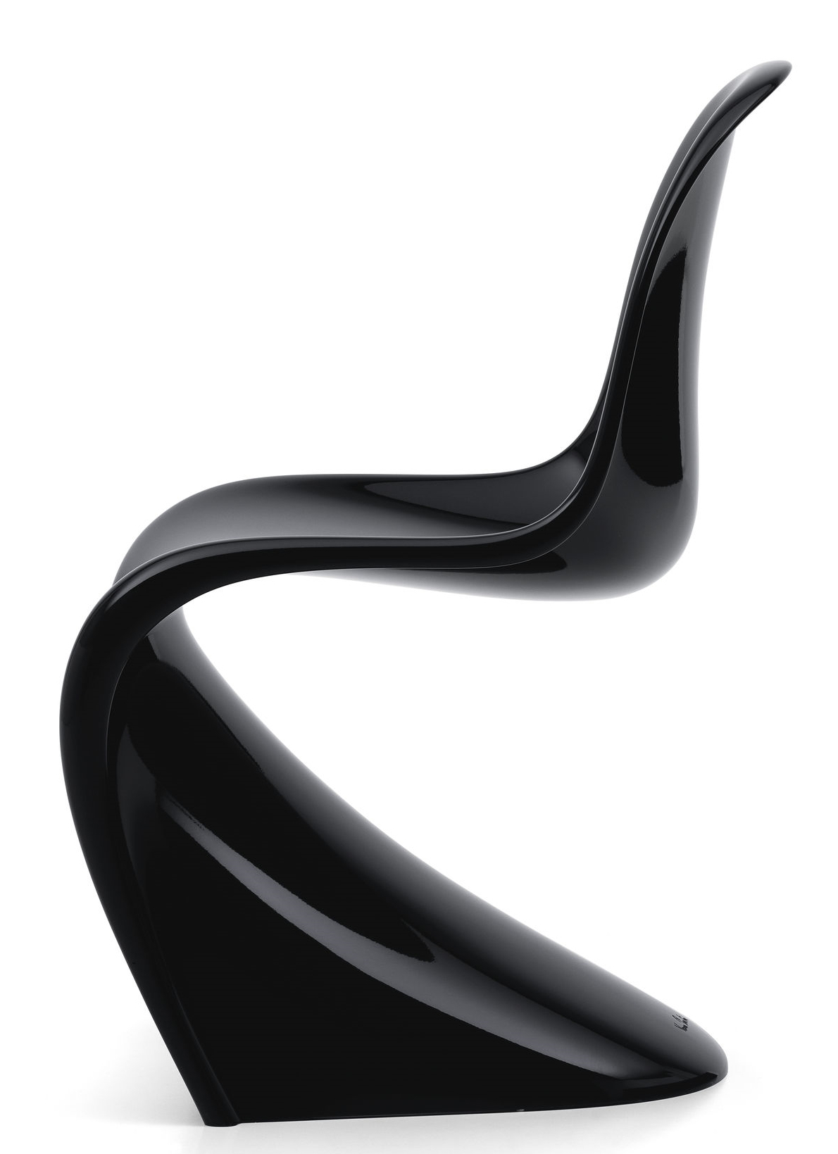 Schwarzer Panton Chair von Vitra, ein moderner Designklassiker, freischwingender Stuhl aus Kunststoff.