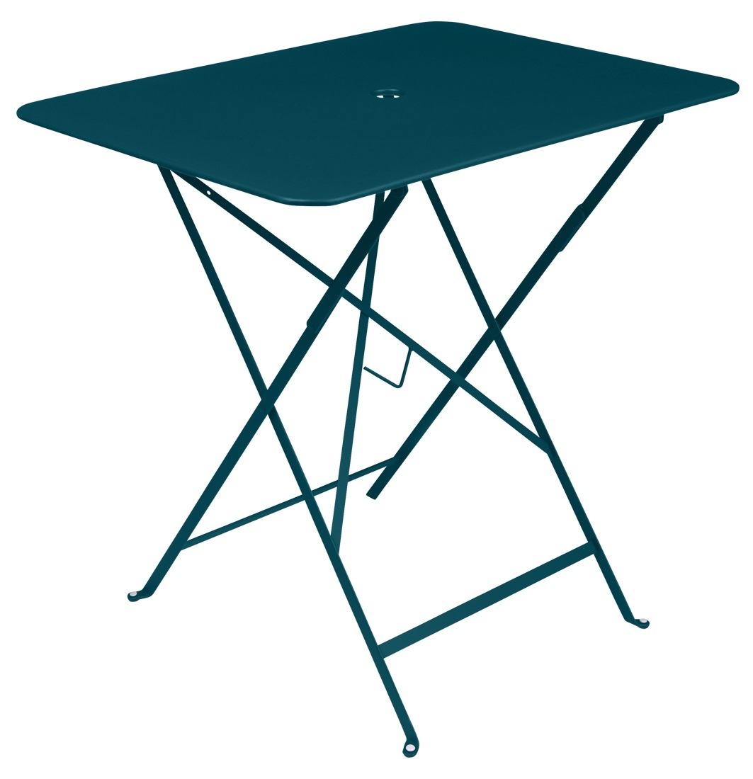 Blauer Fermob Bistro Klapptisch, eckig, für Garten, Terrasse und Balkon. Outdoor-Möbel.