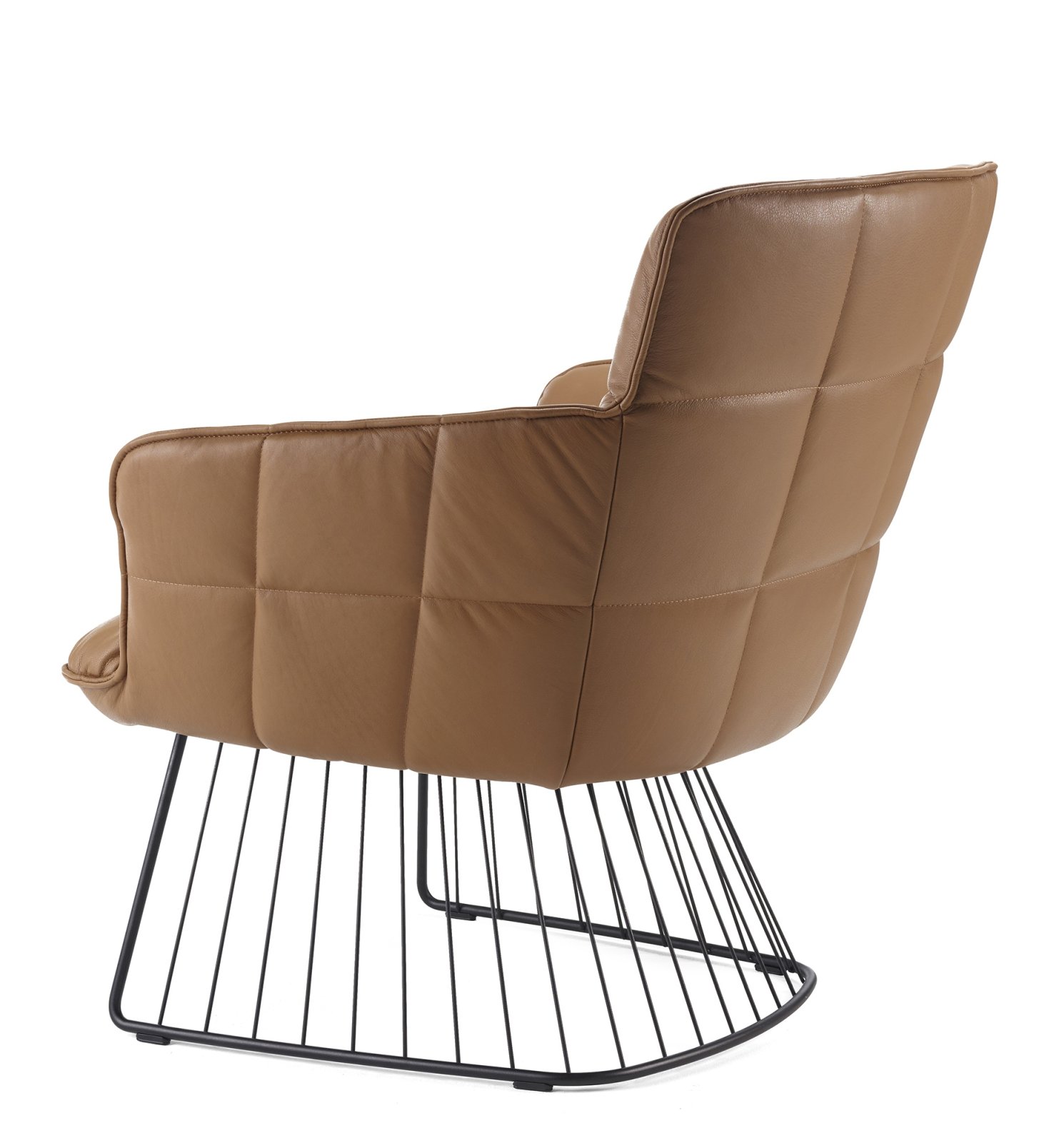 Marla Easy Chair Low Sessel Freifrau Manufaktur in braunem Leder mit schwarzem Drahtgestell, Rückansicht.