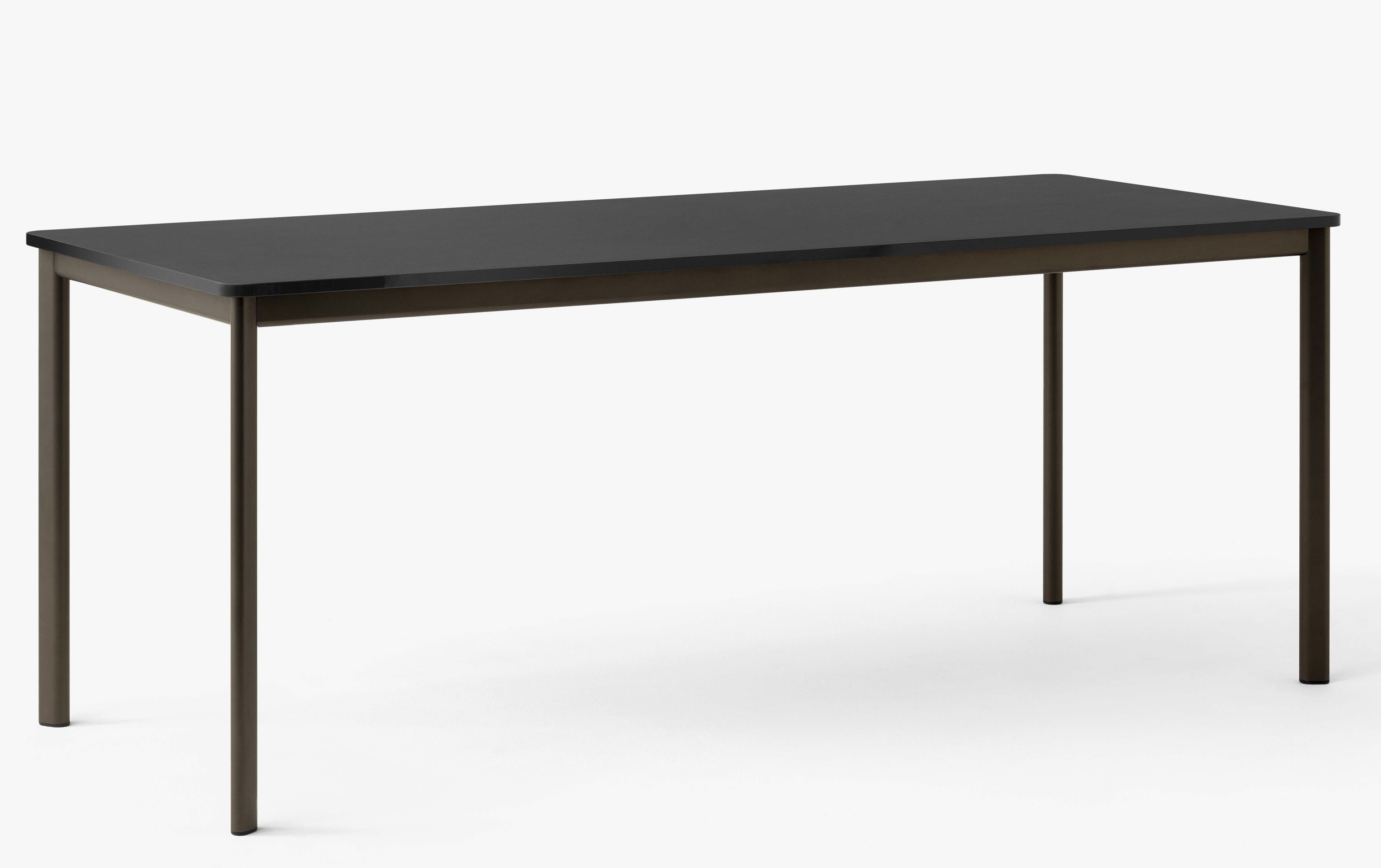 AndTradition Drip Table HW58 mit schwarzer Tischplatte und bronzefarbenem Gestell, moderner Esstisch für Esszimmer.
