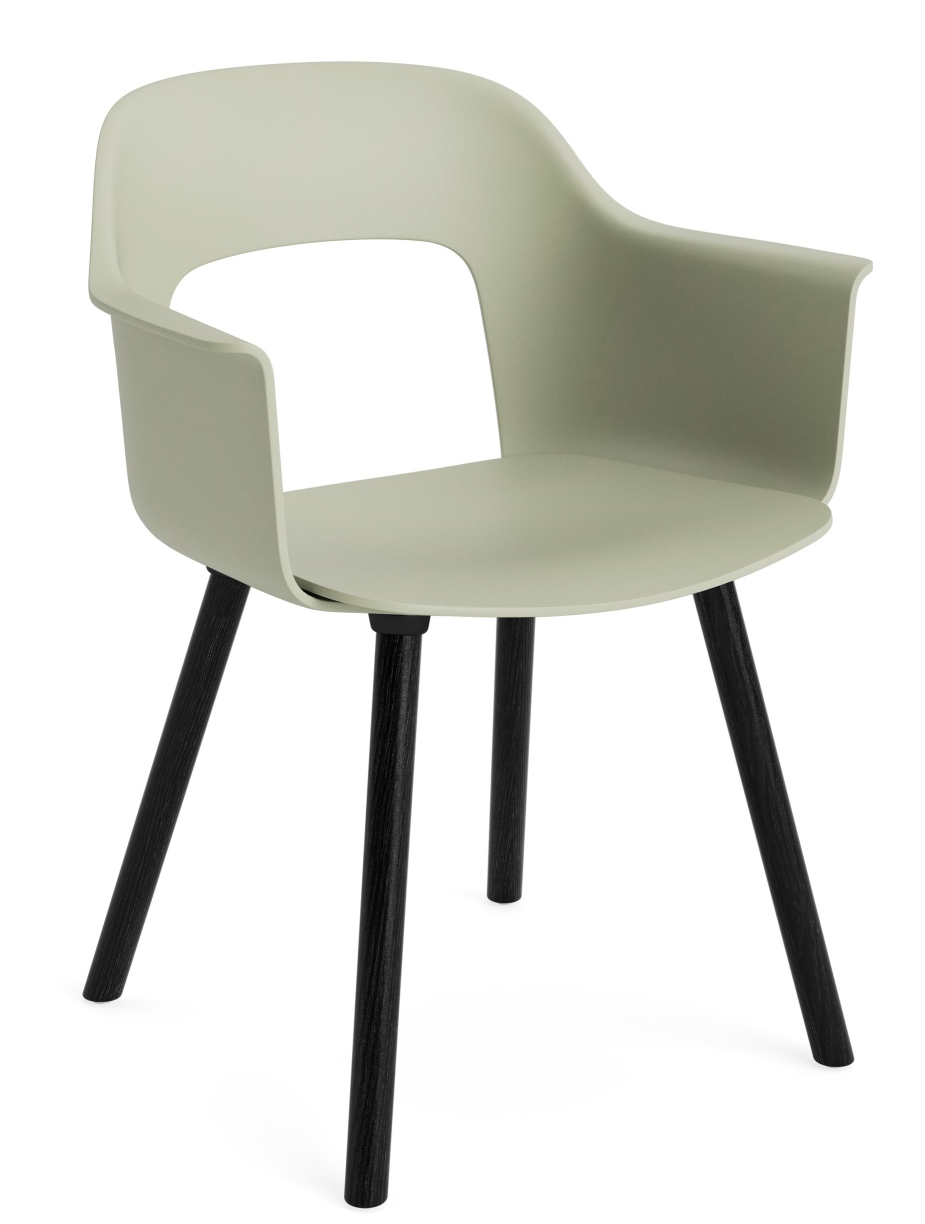 Layout Armchair 221 Armlehnstuhl von Hay in Hellgrün mit schwarzen Holzbeinen, moderner Design Stuhl.