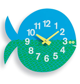 Blaue Fisch Wanduhr "Fernando the Fish" von Vitra, lustige Kinderuhr für das Kinderzimmer.
