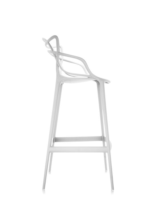 Weißer Masters Barhocker von Kartell, modernes Design, Kunststoff, Seitenansicht für Esszimmer, Küche oder Bar.