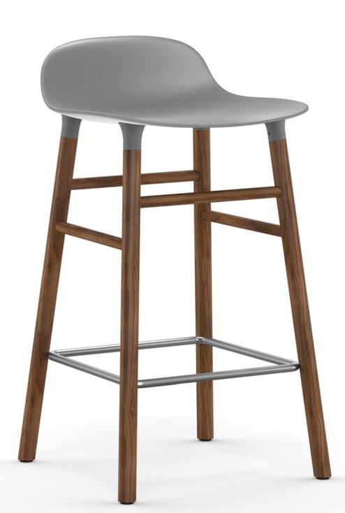 Normann Copenhagen Form Barhocker H 65 cm aus Holz, Sitzfläche grau, Fußstütze aus Metall.