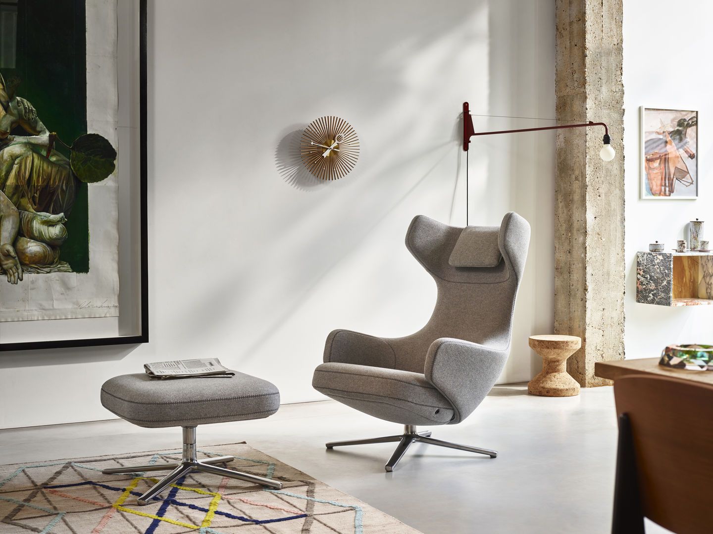 Fauteuil et repose-pieds Grand Repos combinaison préférée Vitra Cosy Kieselstein 40 cm