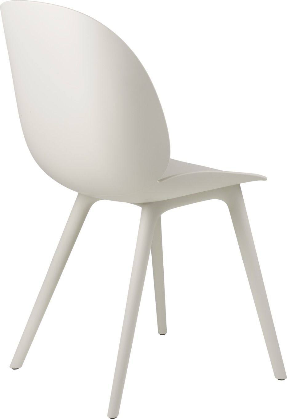 Weißer Beetle Chair Esszimmerstuhl von Gubi für den Außenbereich, modernes Design mit vier Beinen.