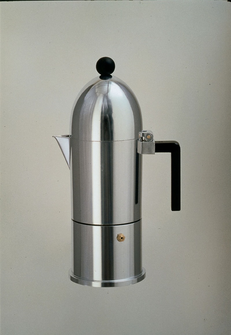 Alessi Espressokocher La Cupola: Silberne Mokkakanne mit schwarzem Griff und Knopf für aromatischen Kaffee.