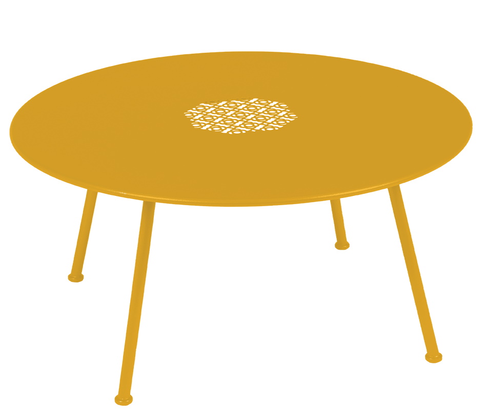 Gelber Lorette Outdoor Beistelltisch von Fermob, runder Metall Couchtisch mit filigranem Muster in der Mitte.