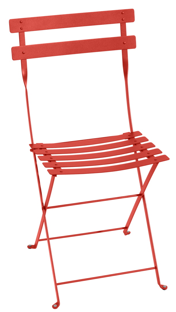 Roter Bistro Gartenstuhl aus Metall von Fermob, ideal für den Outdoor-Bereich.