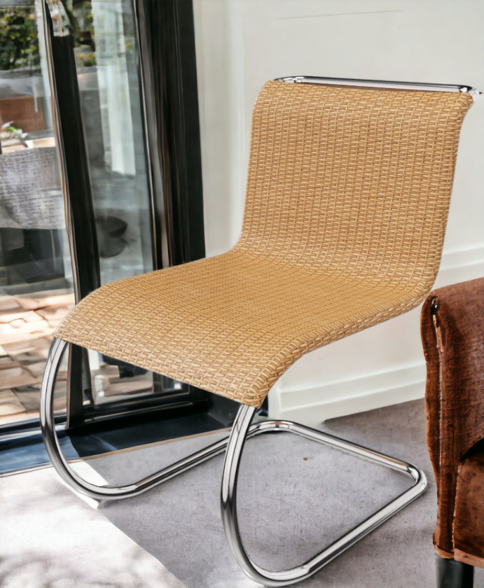 MR Stuhl ohne Armlehnen: Rattan Stuhl mit verchromtem Stahlrohrgestell, modernes Design.