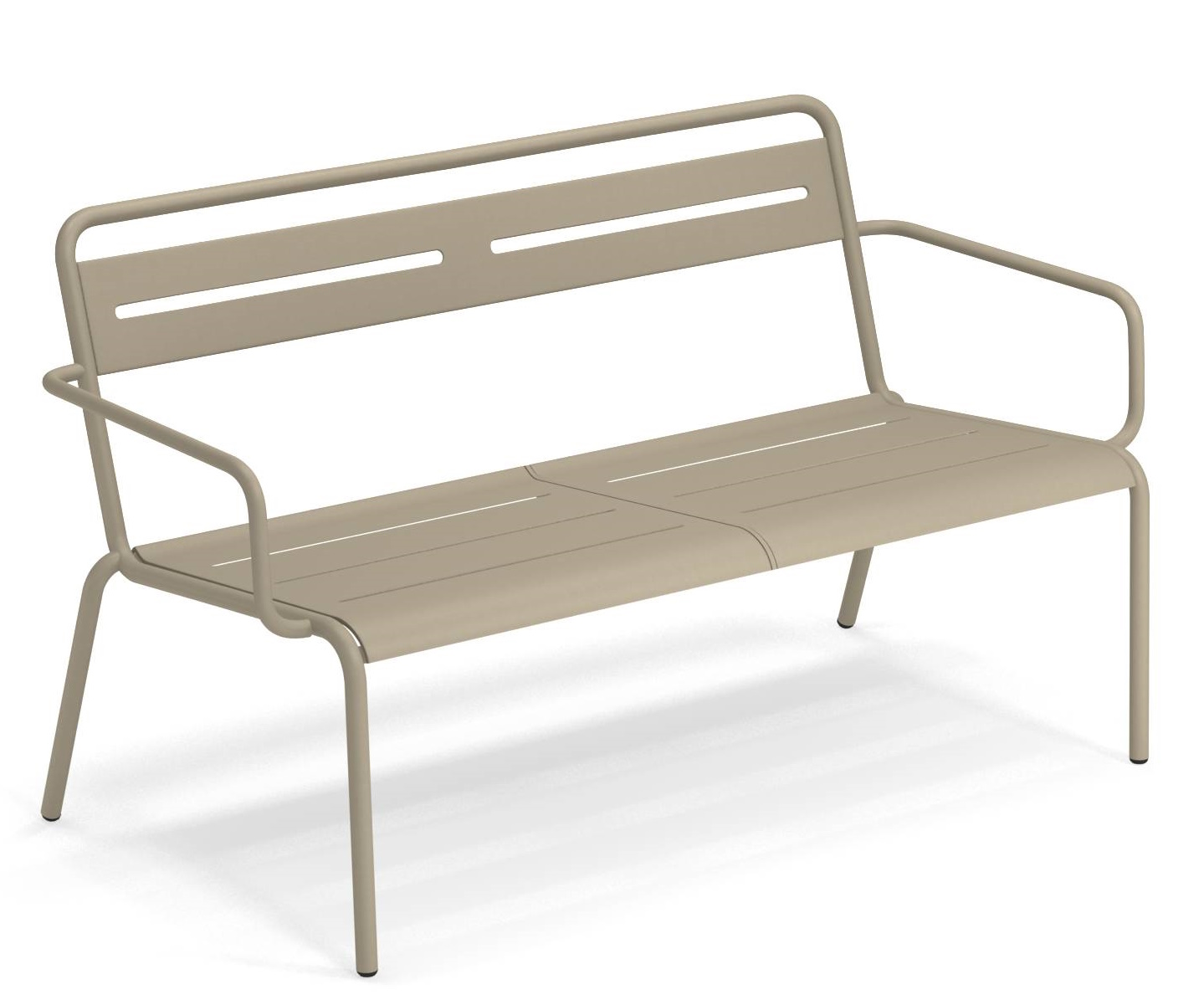 Star Sofa Outdoor Emu: Beigefarbenes Gartensofa aus Metall mit Armlehnen und Lattenmuster.