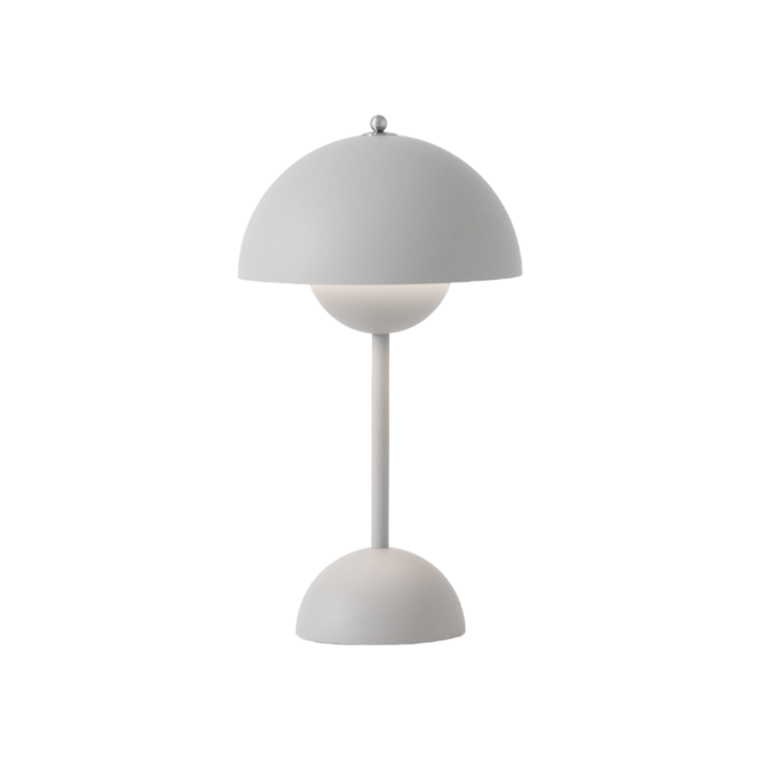 Hellgraue Flowerpot VP9 Tischleuchte von AndTradition: Akku-betriebene, tragbare Lampe mit USB-Anschluss.