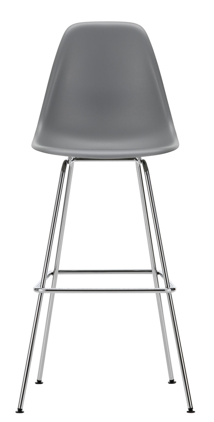 Grauer Eames Plastic Bar Stool Barhocker High Vitra mit verchromtem Metallgestell, Frontansicht.