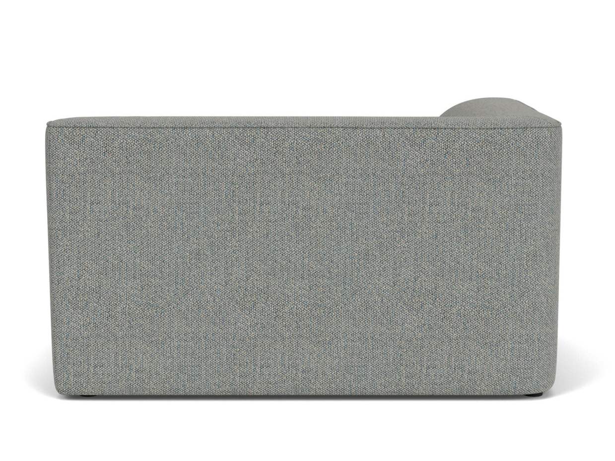 Detailaufnahme des Audo Copenhagen Eave Modular Sofas 86 Ecke, grauer Stoffbezug, modernes Ecksofa Design.