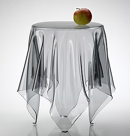 Essey Illusion transparante bijzettafel, Klein & More, uniek exemplaar.