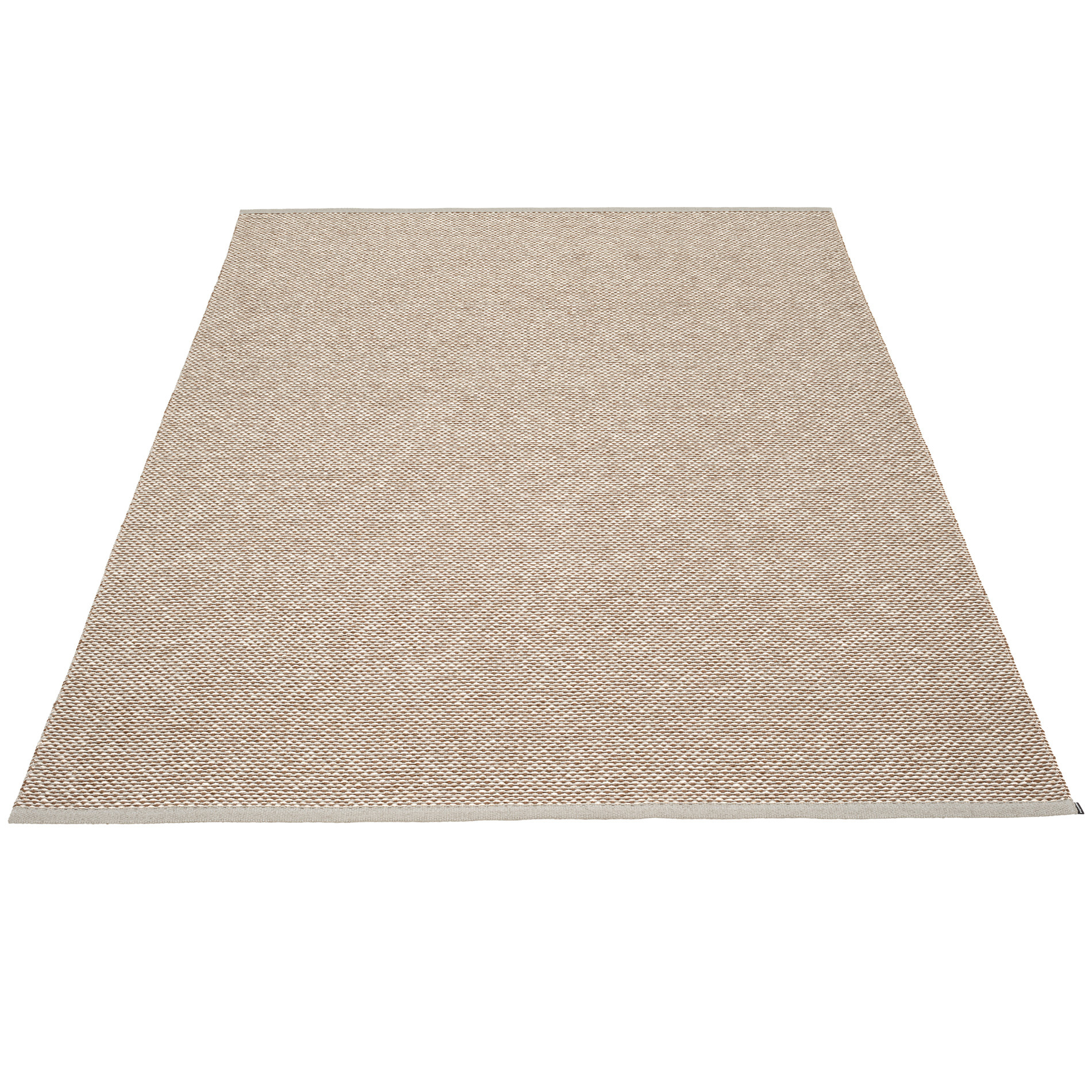 Effi Kunststoffteppich von Pappelina, 180x260 cm, in Beige und Weiß, gewebter Teppich für Innenräume.