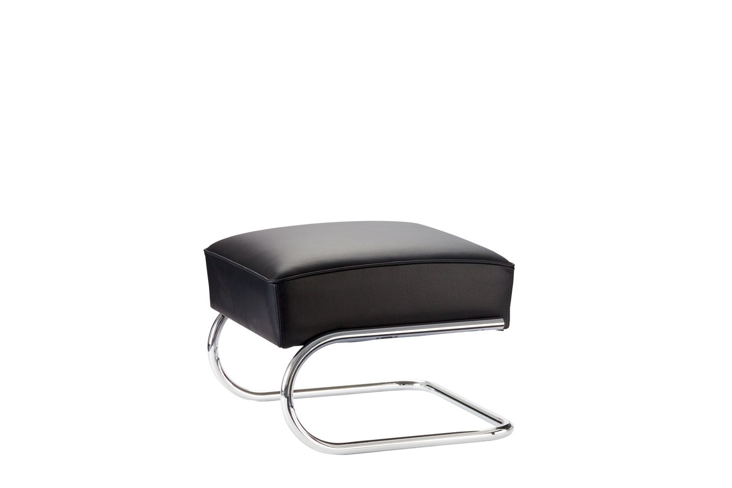 Schwarzer Thonet Hocker S 411 H mit Lederbezug und verchromtem Stahlrohrgestell.