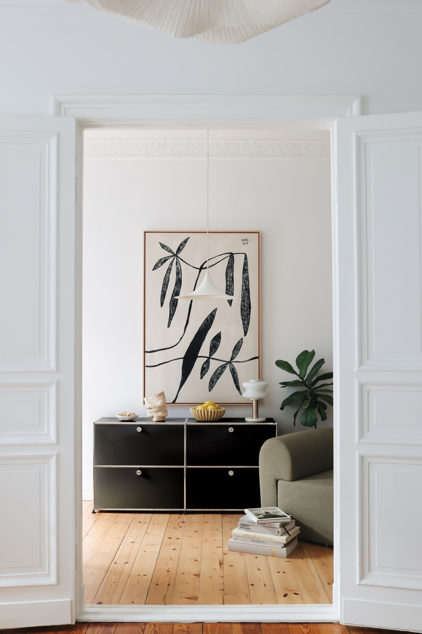 USM Haller dressoir E2 met 4 klapdeuren