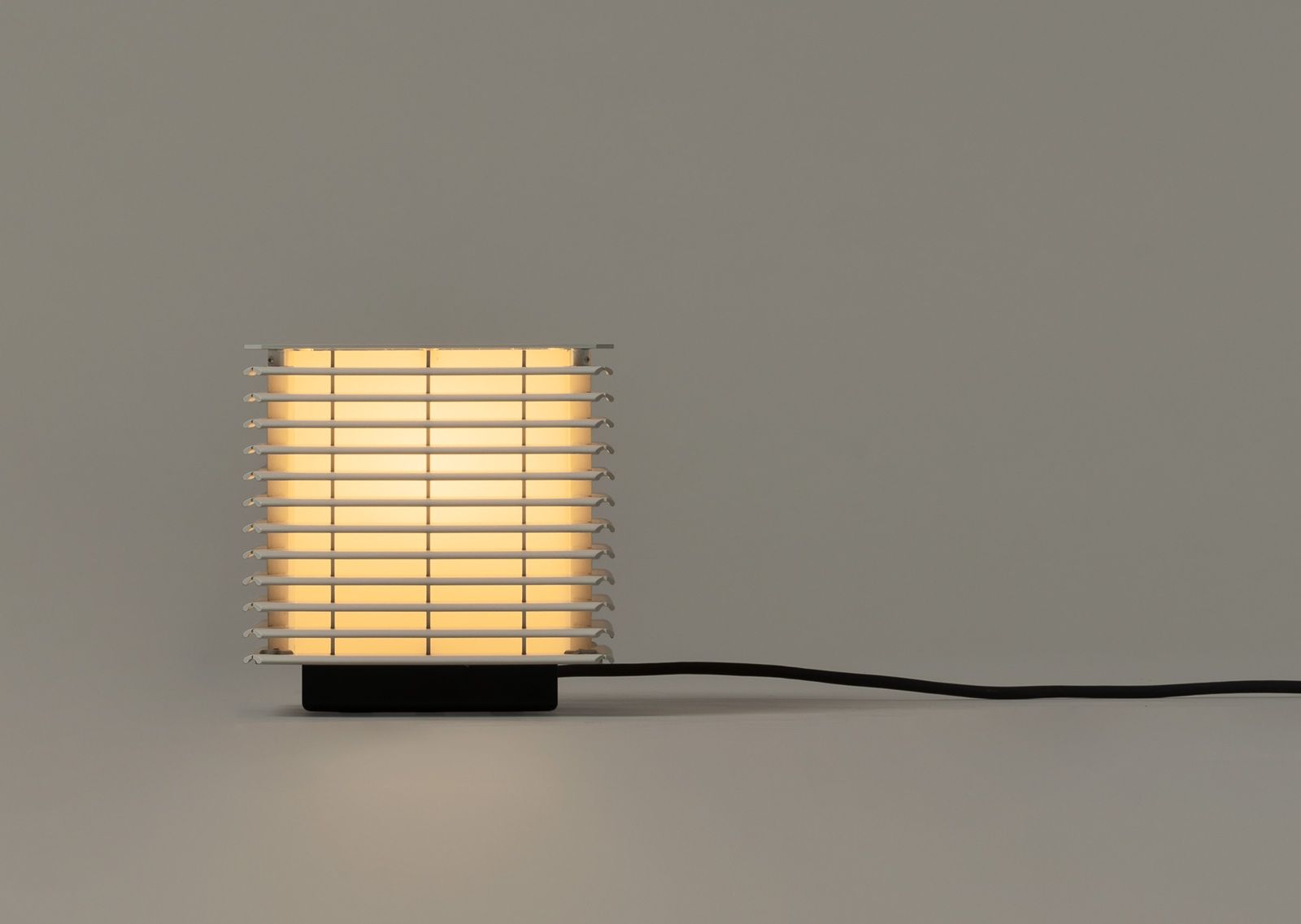 Shiro 17 Interieur Tafellamp van Santa & Cole