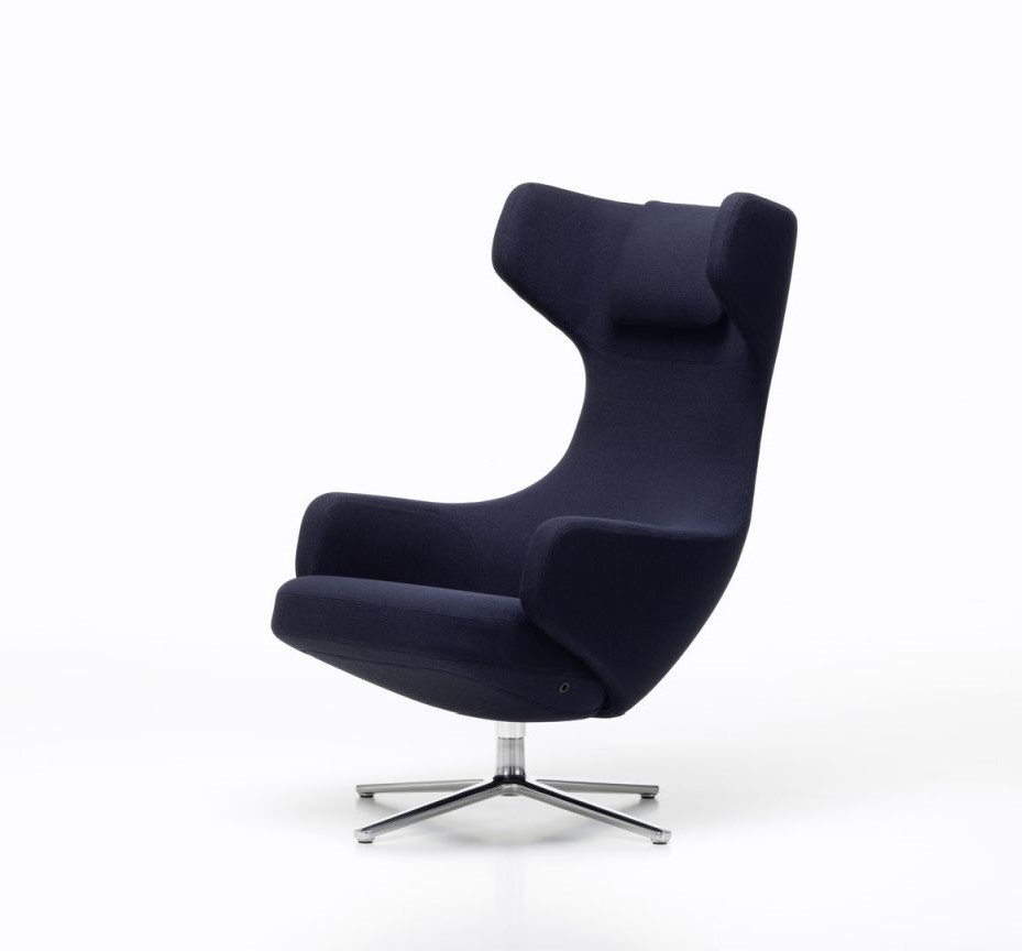 Blauer Sessel mit hoher Rückenlehne und Drehfuß aus Metall, moderner Ohrensessel für Wohnzimmer.