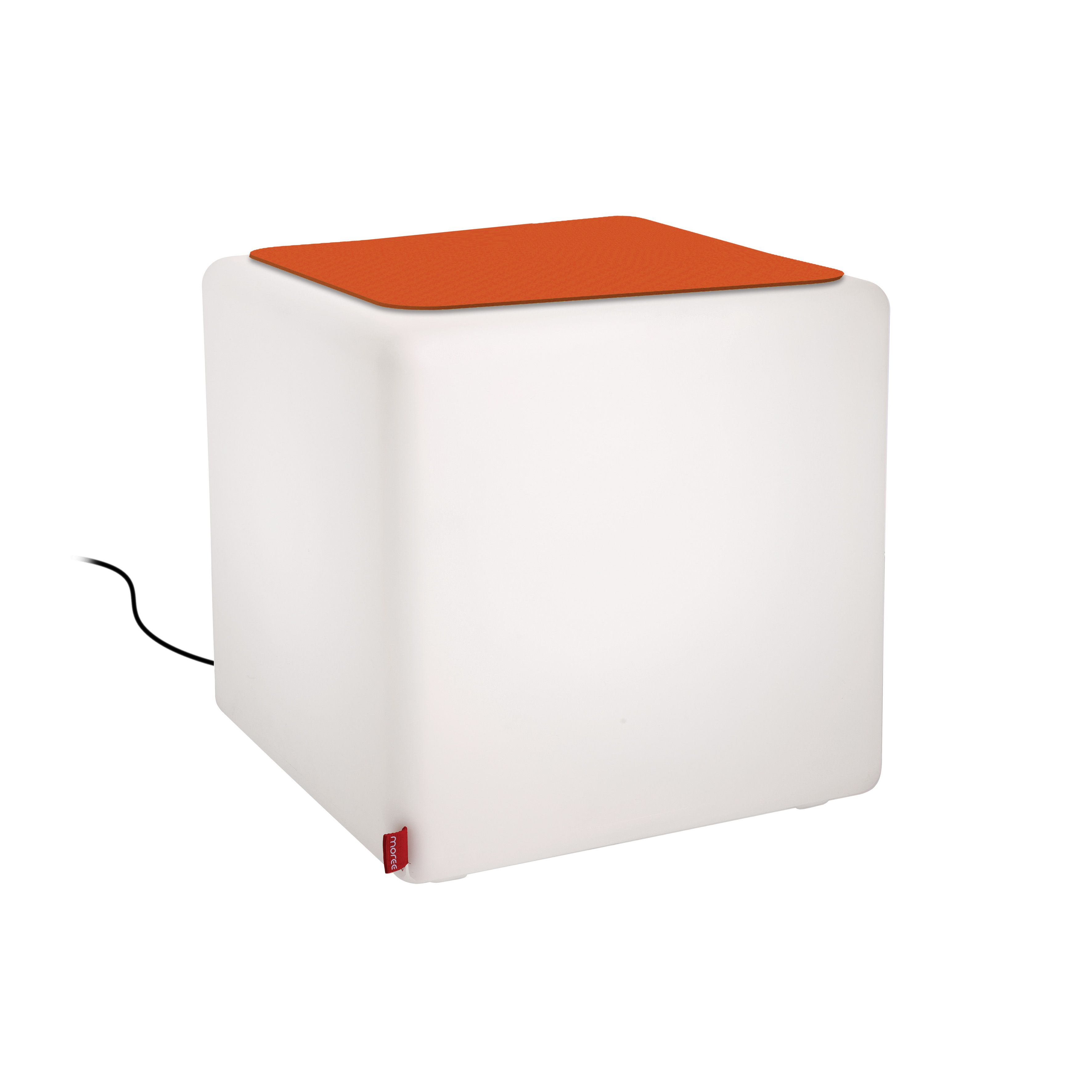 CUBE Outdoor Hocker mit orangem Filzkissen, auch als Beistelltisch nutzbar. Modernes Design.