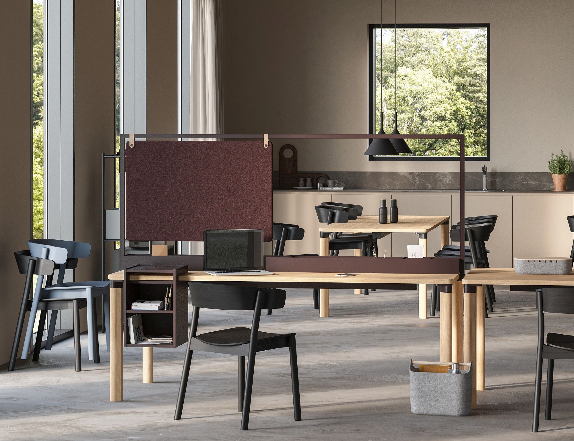 Moderner Büroraum mit mehreren Mizetto Enfold Stühlen und Schreibtischen in minimalistischem Design.