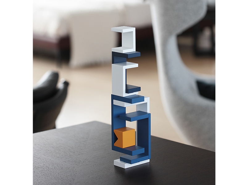 Bauhaus Corus Steckspiel von Naef Spiele AG, buntes Holzspielzeug für Kinder und Designliebhaber.
