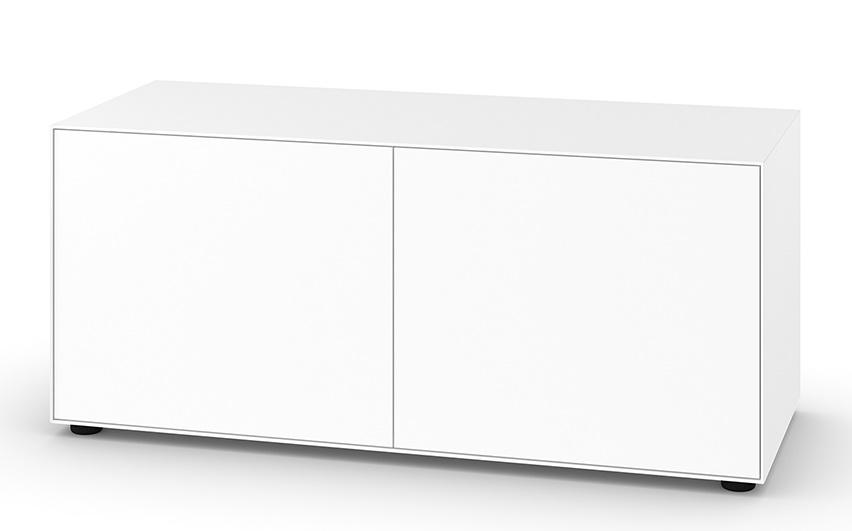 Weißes Nex Pur Box Board von Piure mit zwei Türen, minimalistisches Design für modernes Wohnen.