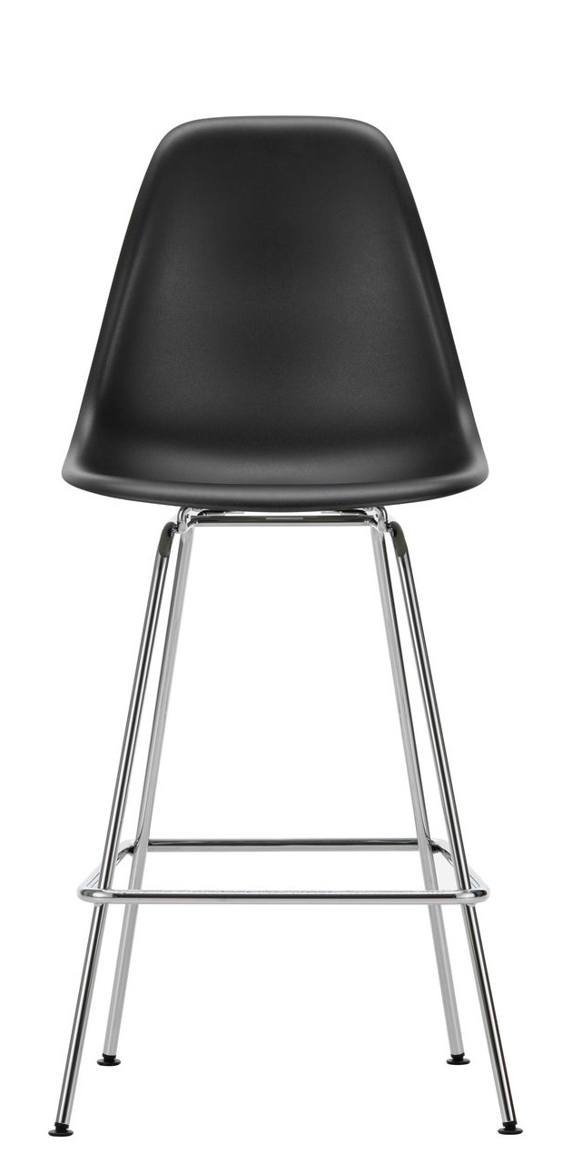 Schwarzer Eames Plastic Bar Stool von Vitra mit verchromtem Gestell, moderne Sitzmöbel für Küche und Bar.