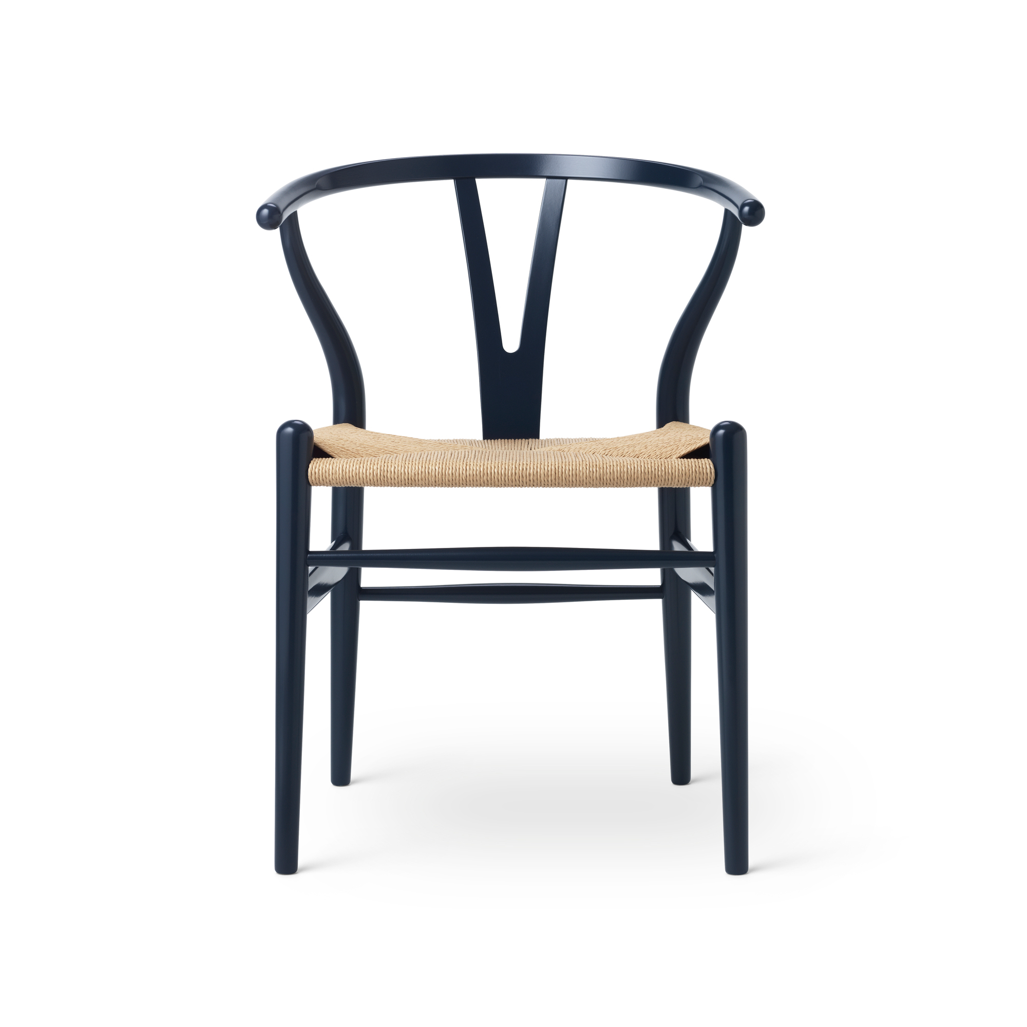 CH24 Wishbone Chair in Blau mit geflochtener Sitzfläche, ein Designklassiker von Carl Hansen & Søn.