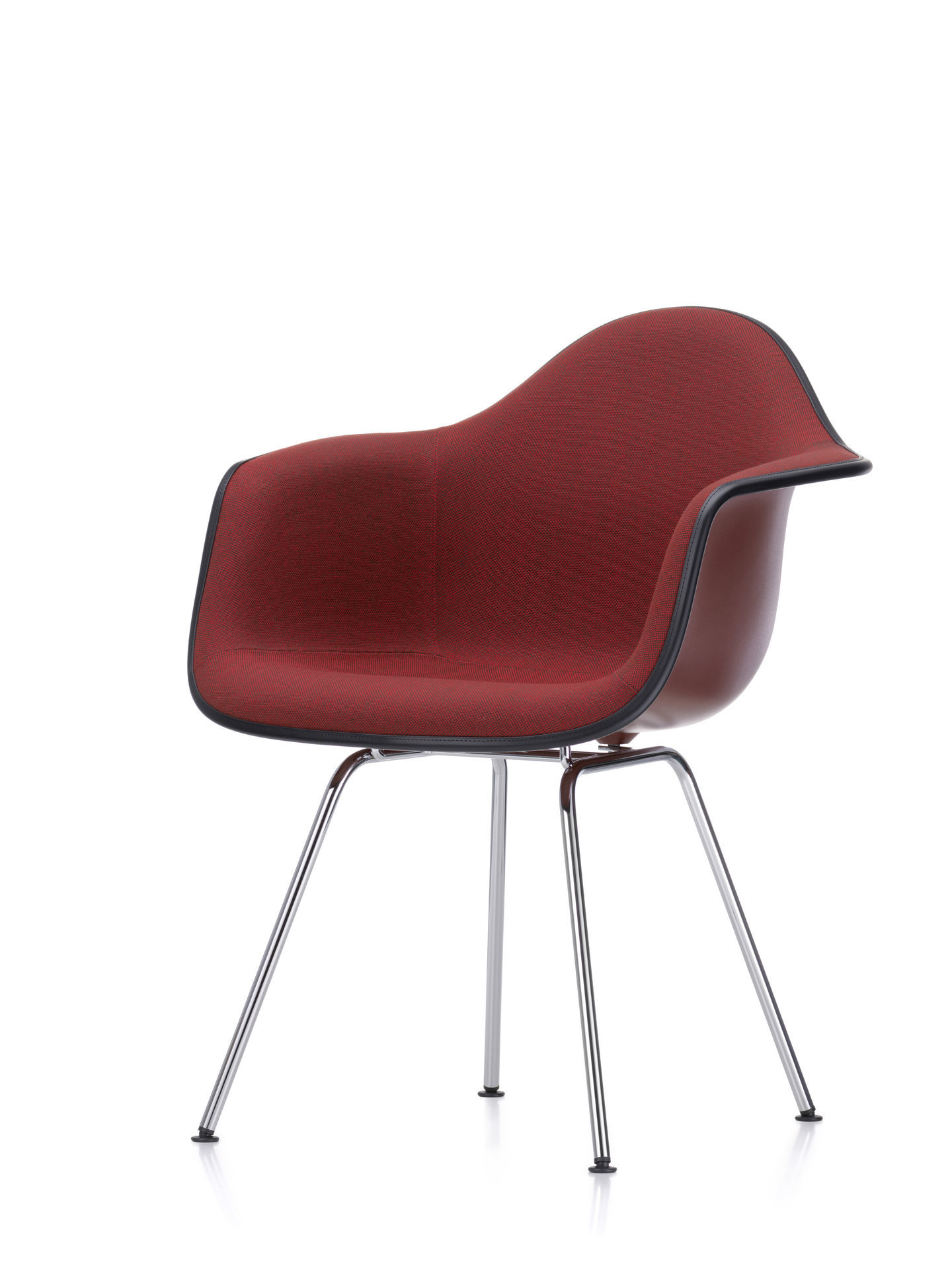 Vitra Eames Plastic Arm Chair DAX, vollgepolstert in Rot, mit Chromgestell, Designklassiker.
