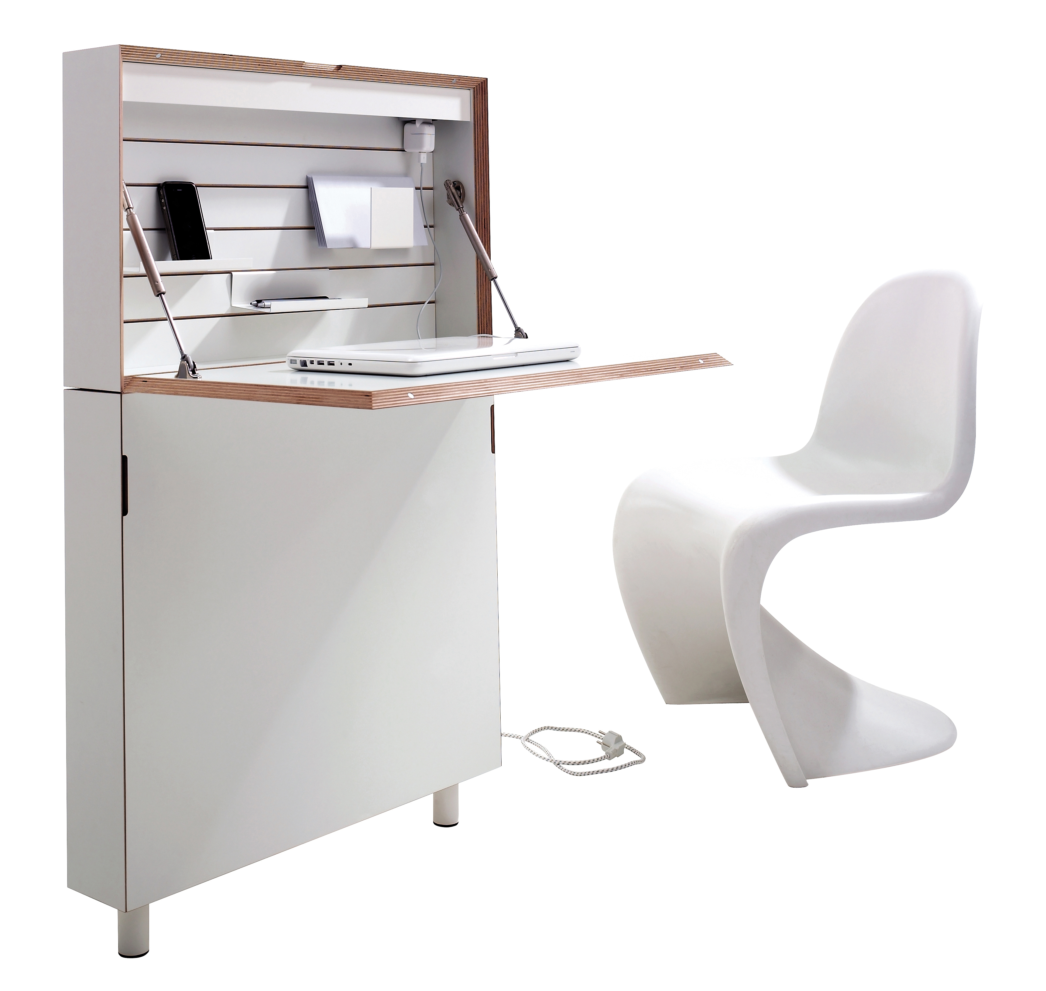 Weißer Flatmate Sekretär von Müller Möbelwerkstätten mit Laptop und Stuhl, ideal für kleine Räume.