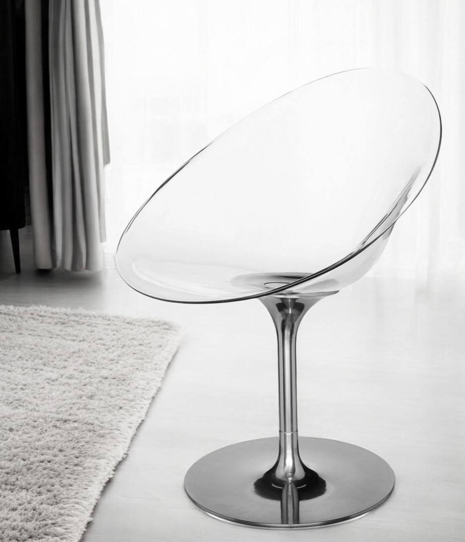 Ero/S Drehstuhl von Kartell: Transparenter Design Stuhl mit verchromtem Fuß für modernes Wohnen und Büro.