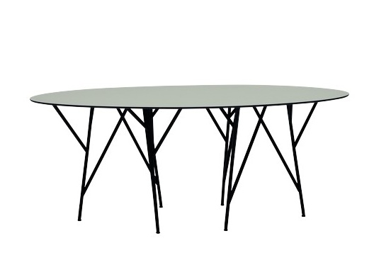Astwerk Outdoor-eettafel van Jan Kurtz