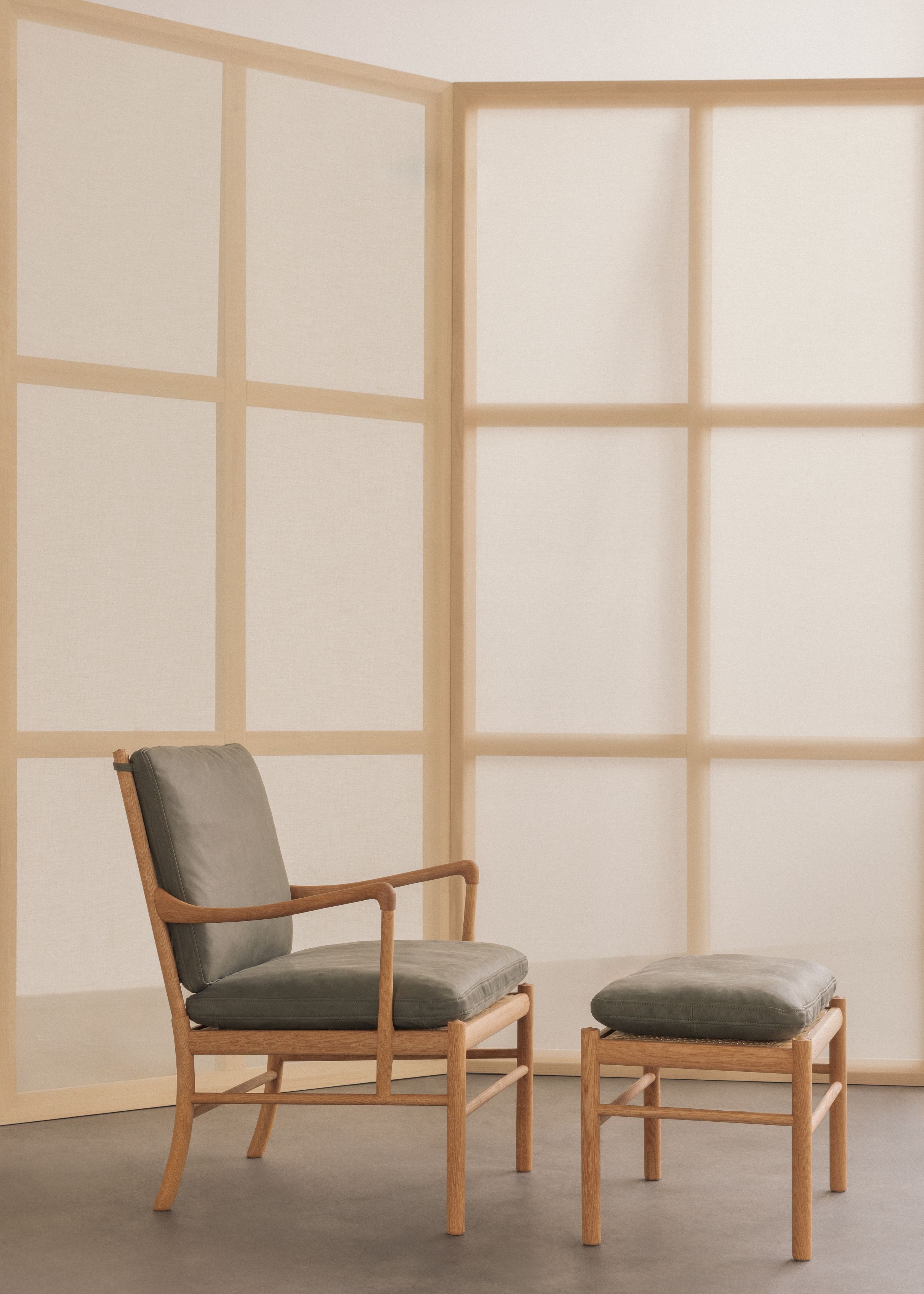 OW149F Koloniale voetenbank Carl Hansen & Søn