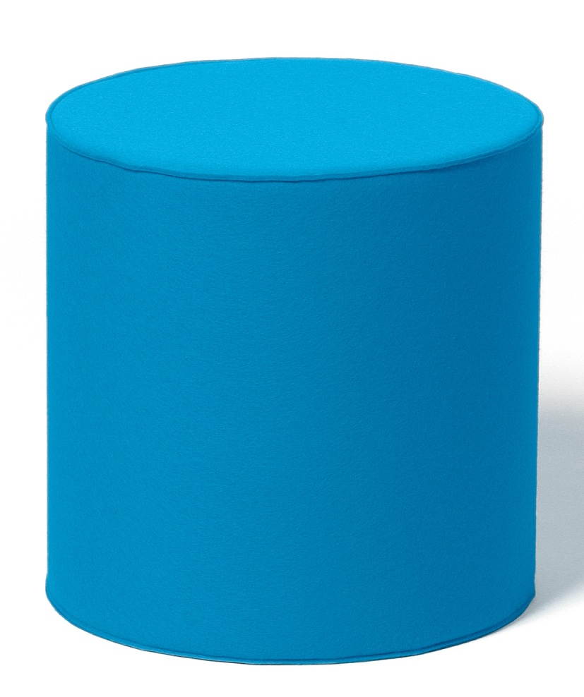 Blauer, zylinderförmiger Sitzhocker aus Stoff, ideal als moderne und bequeme Sitzgelegenheit für Wohnzimmer.