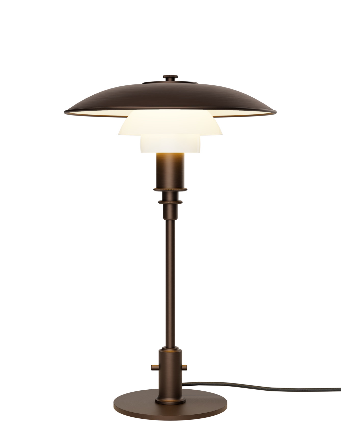 PH 3/2 Aged Brass Tischleuchte von Louis Poulsen mit Opalglas Schirmen und Messinggestell.