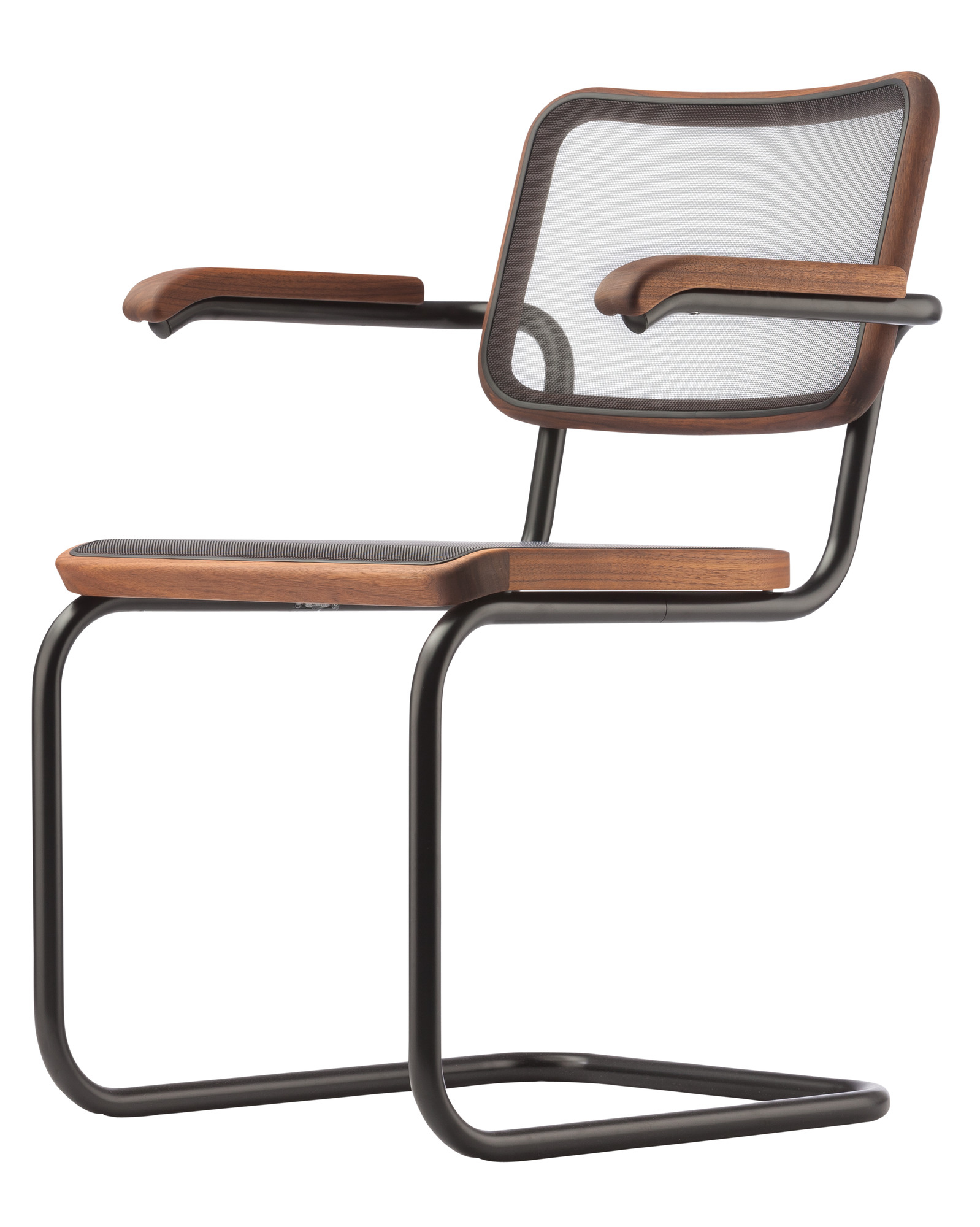 S 64 N Thonet Freischwinger mit Stahlrohrgestell, Holzarmlehnen und Netzbespannung. Klassischer Designstuhl für Büro und Wohnbereich.