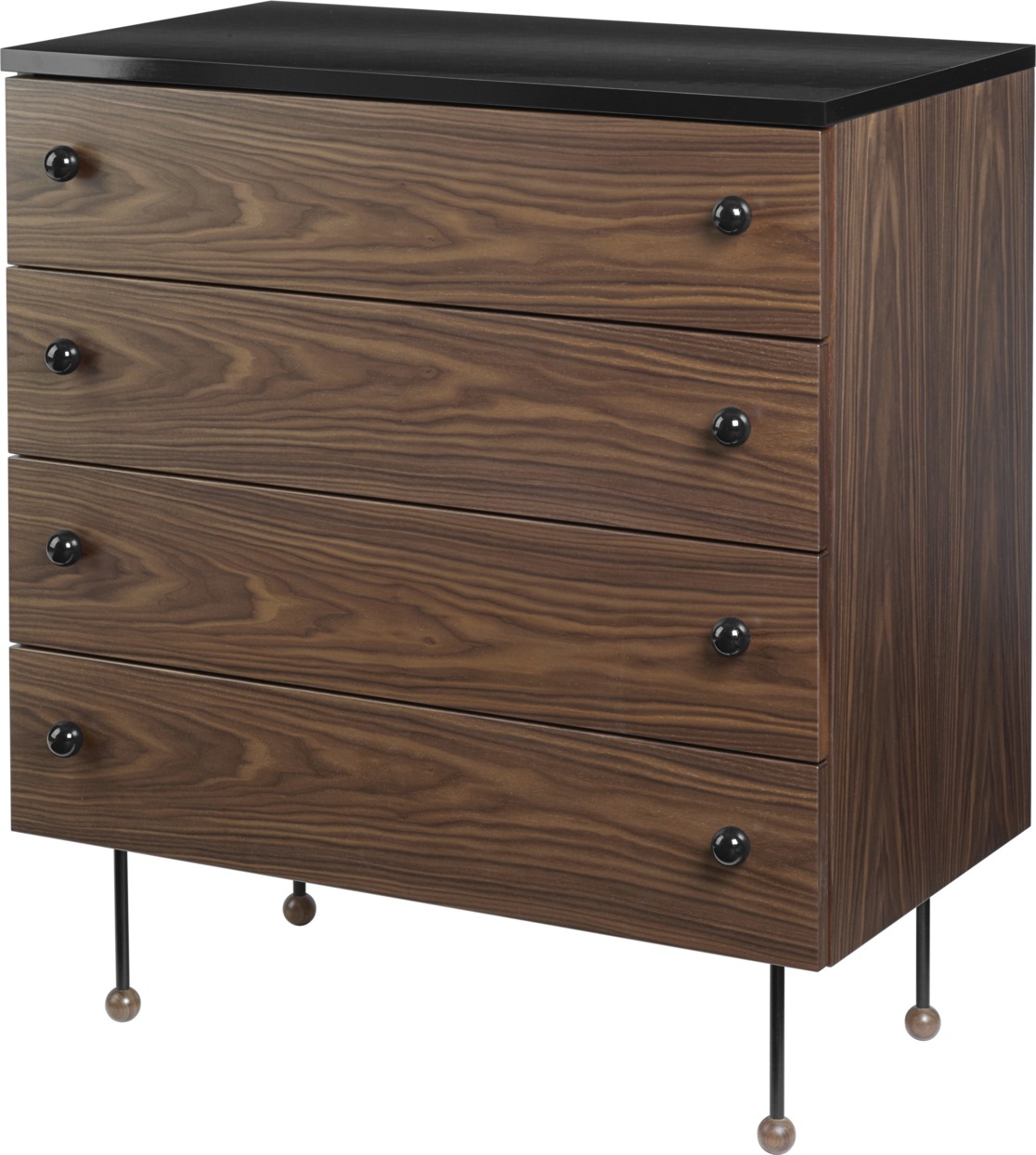 Gubi 62 Dresser Kommode aus Holz mit vier Schubladen und schwarzen Knöpfen.