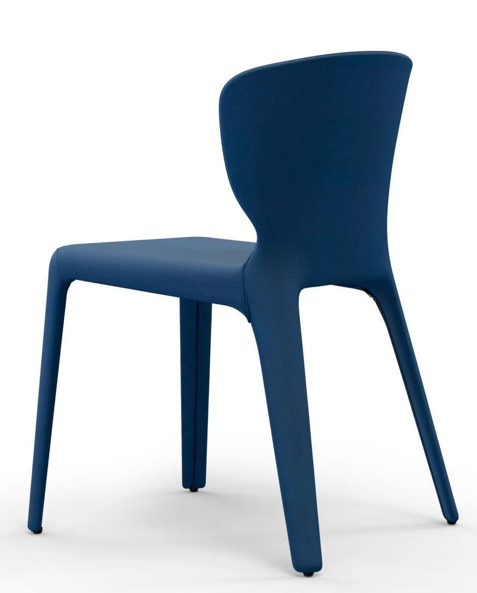 Blauer 369 Hola Stuhl von Cassina, moderner Designstuhl für Esszimmer und Wohnbereich.