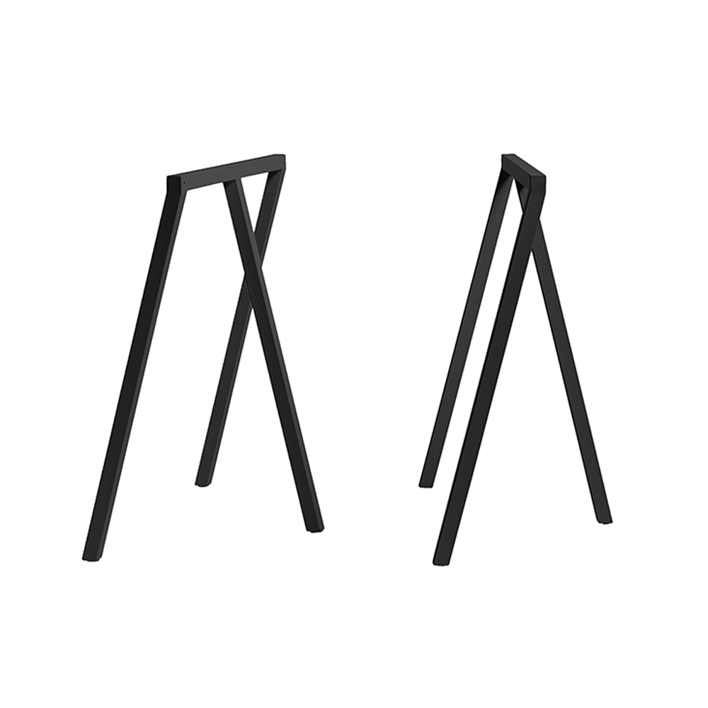 Zwei schwarze Hay Loop Stand Tischböcke für einen hohen Tisch, minimalistisches Design.