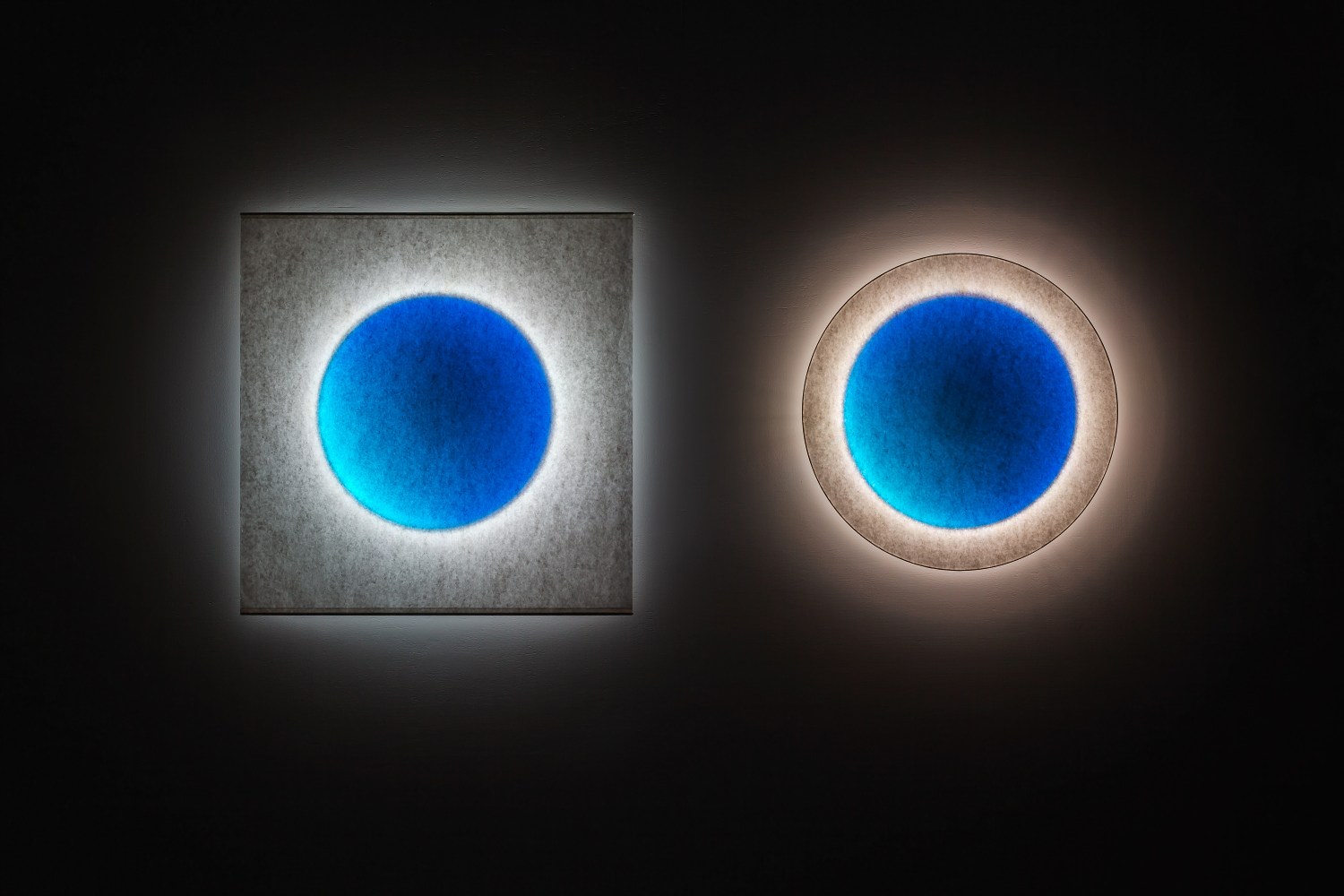 Moodmoon vierkante wandlamp van Ingo Maurer 