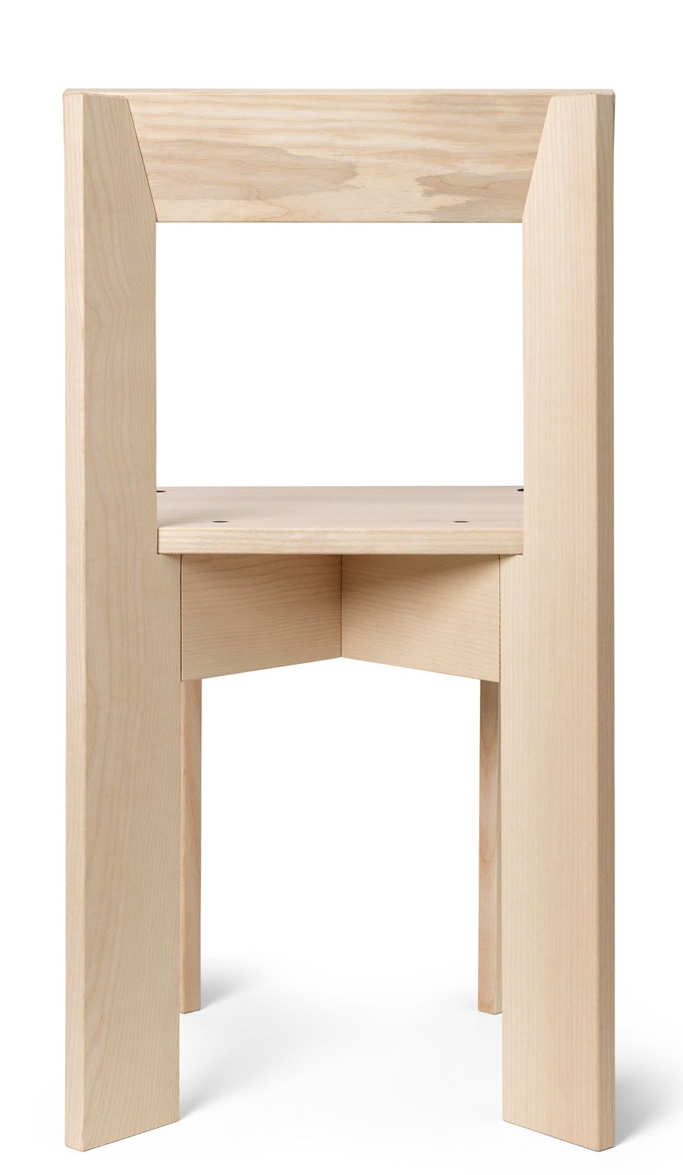 Ark Dining Chair Stuhl von Ferm Living aus hellem, unbehandeltem Holz, minimalistisches Design.