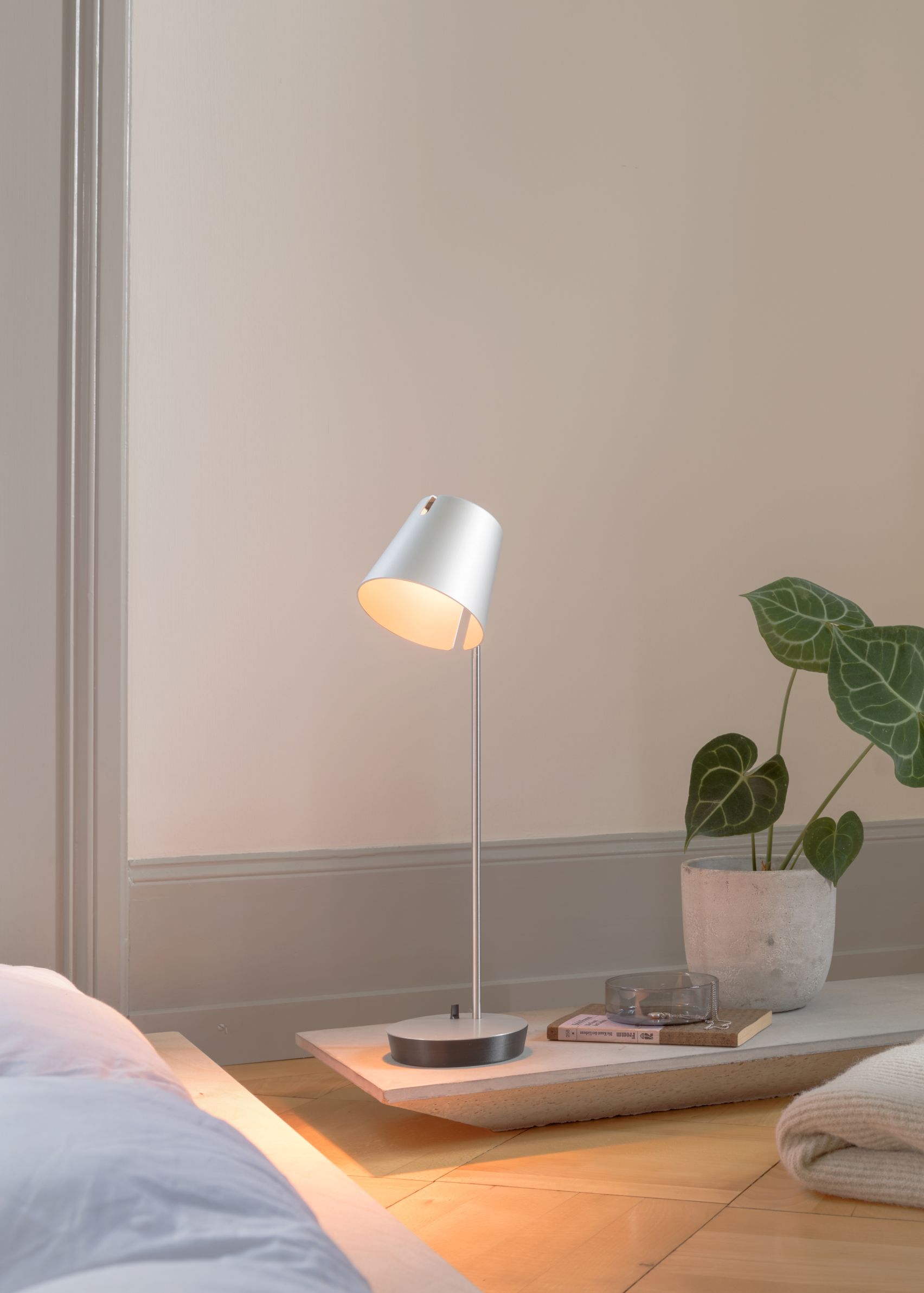 FEZ T-tafellamp Baltensweiler
