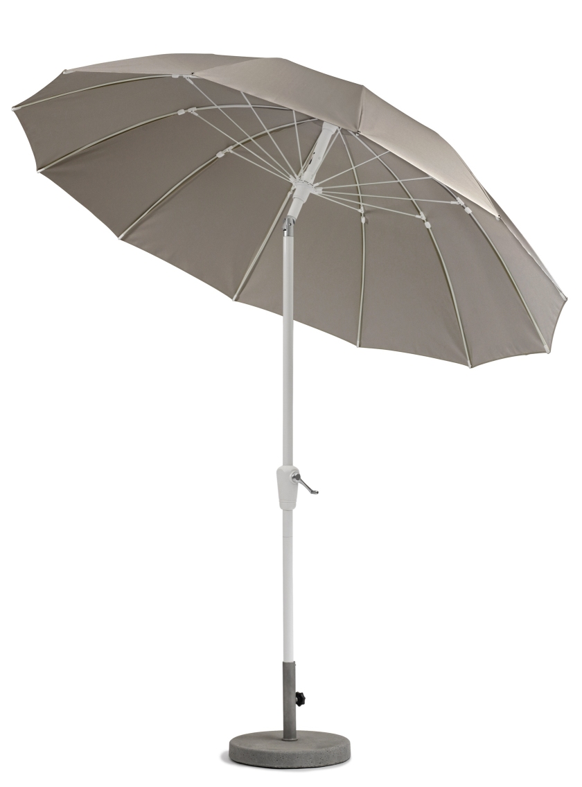 Weishäupl Pagodenschirm, ein grauer Sonnenschirm mit weißem Gestell und Betonsockel für den Garten.
