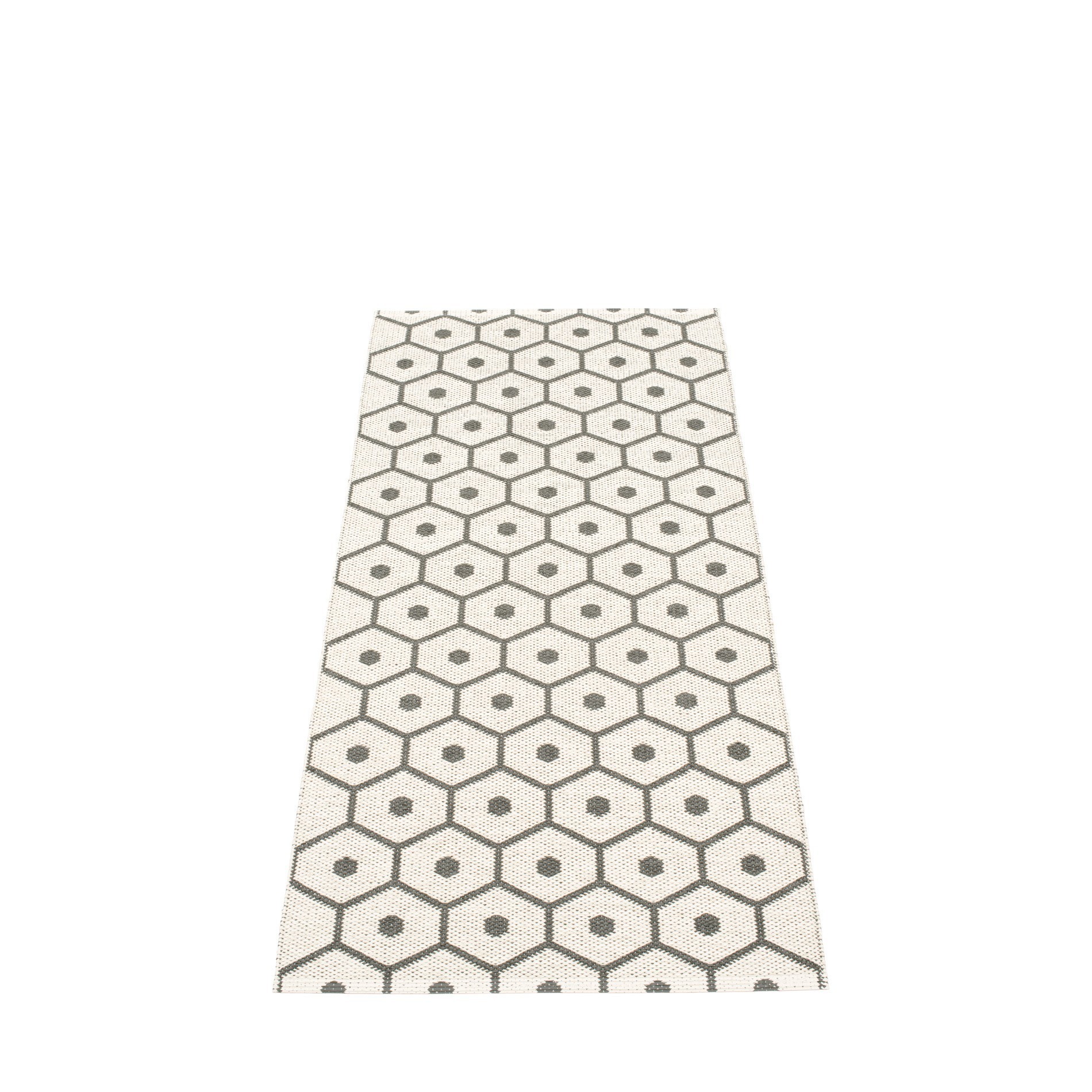 Honey Kunststoffteppich von Pappelina in Charcoal-Vanille mit geometrischem Muster, ideal für Küche und Bad.