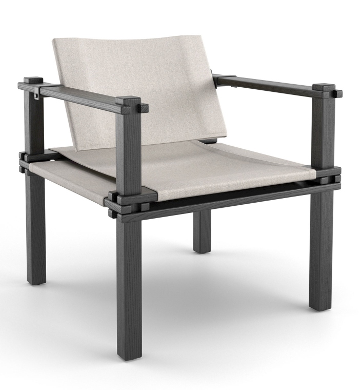Farmer Sessel Outdoor Cor: Moderner Gartensessel mit grauem Holzrahmen und bequemer, beiger Stoffbespannung für den Außenbereich.