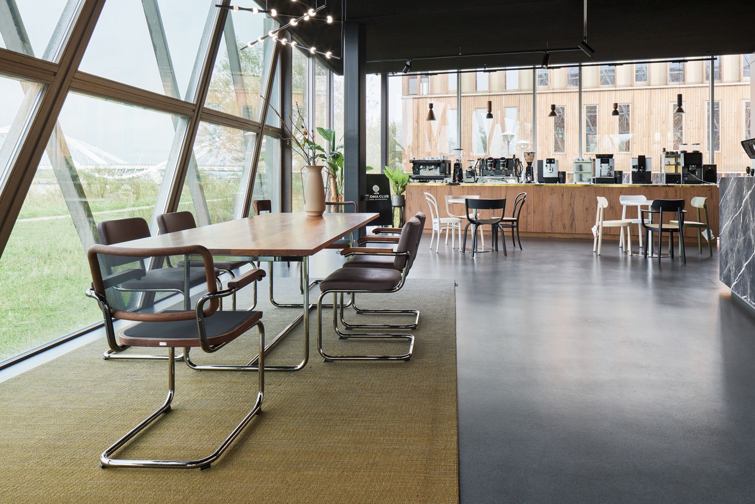 JS. Thonet by Jil Sander S 32 P / S32P Swingstoel Thonet