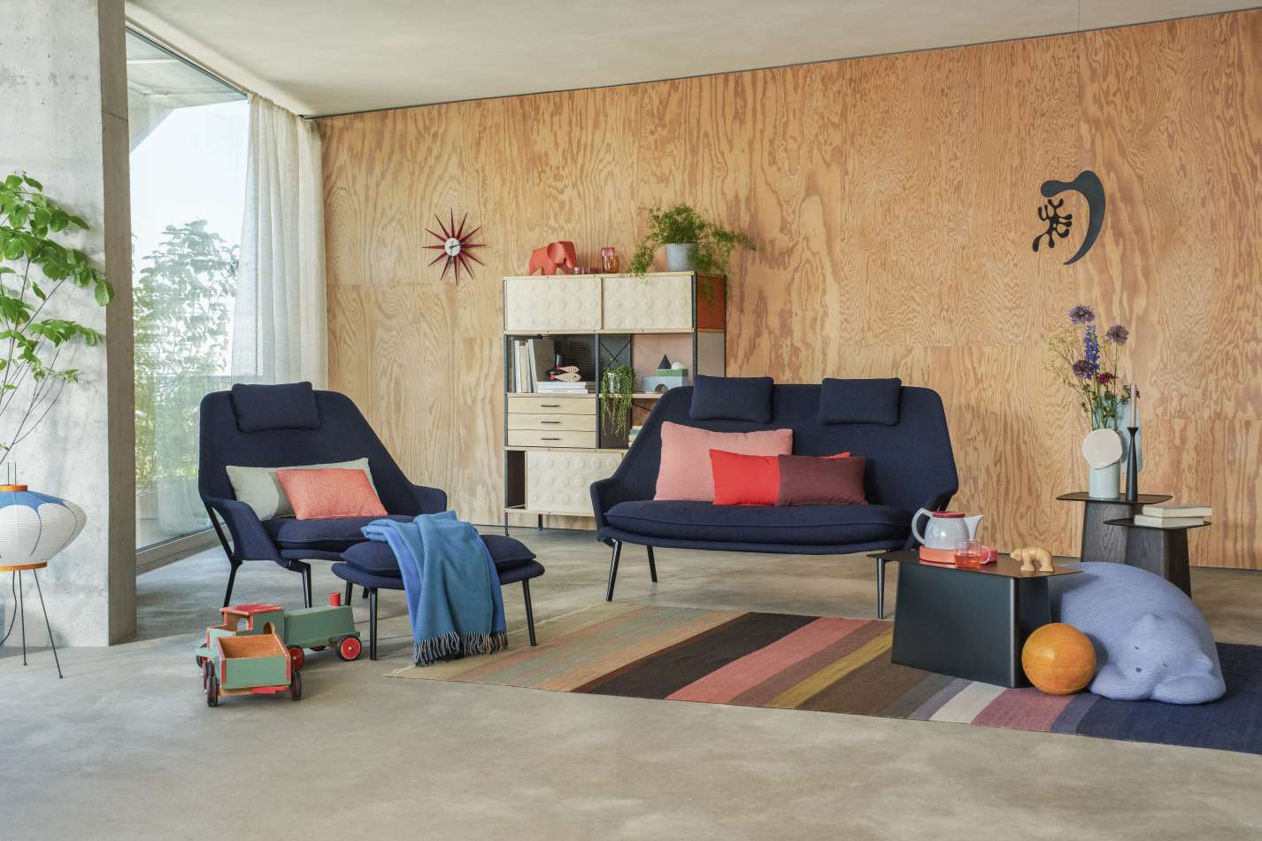 Plywood Mobile van Vitra 